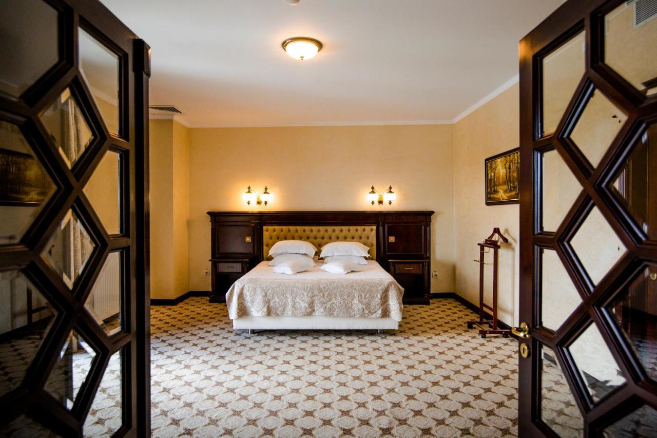 Hotel Golden House Craiova Exteriér fotografie