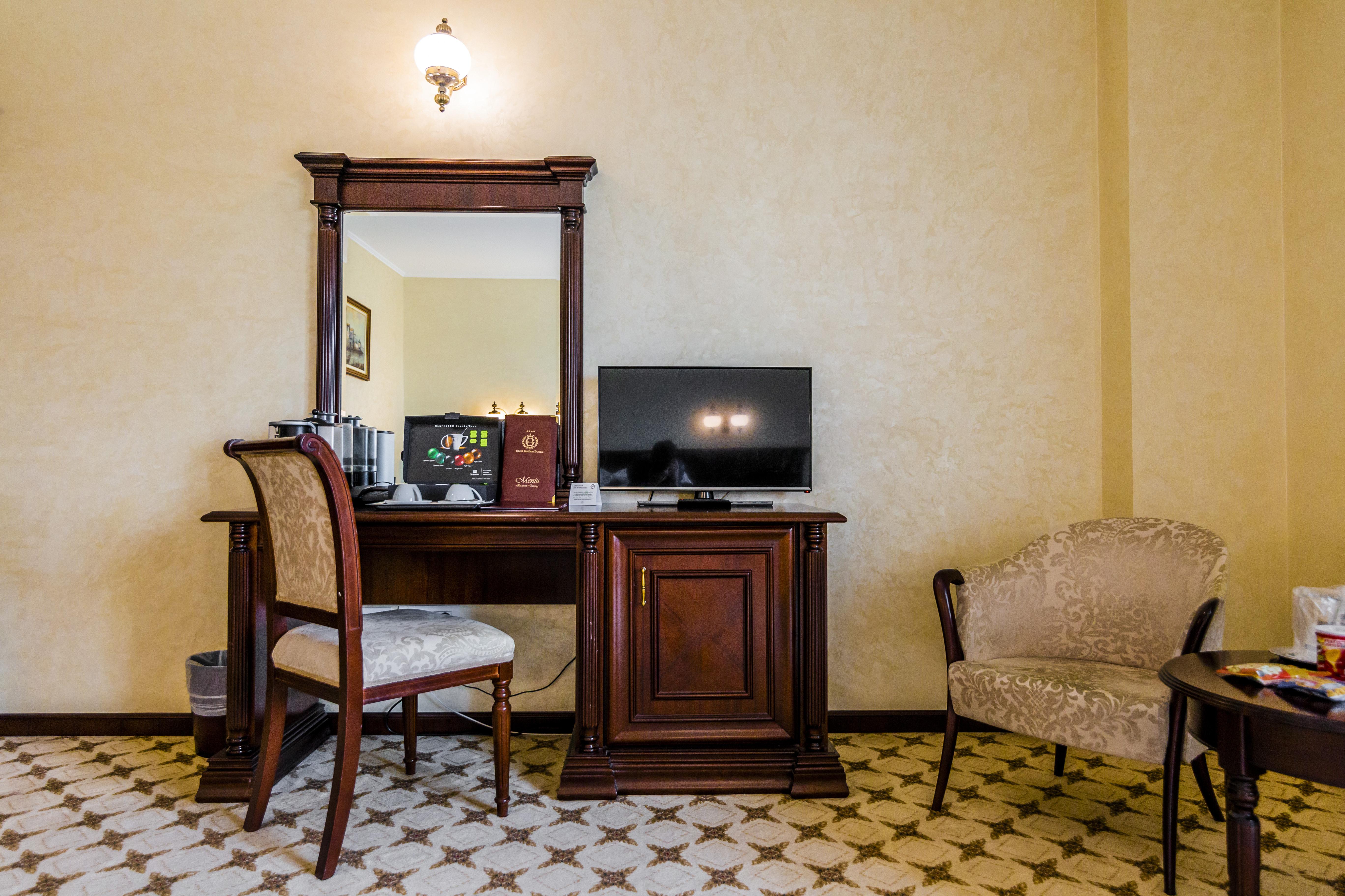 Hotel Golden House Craiova Exteriér fotografie