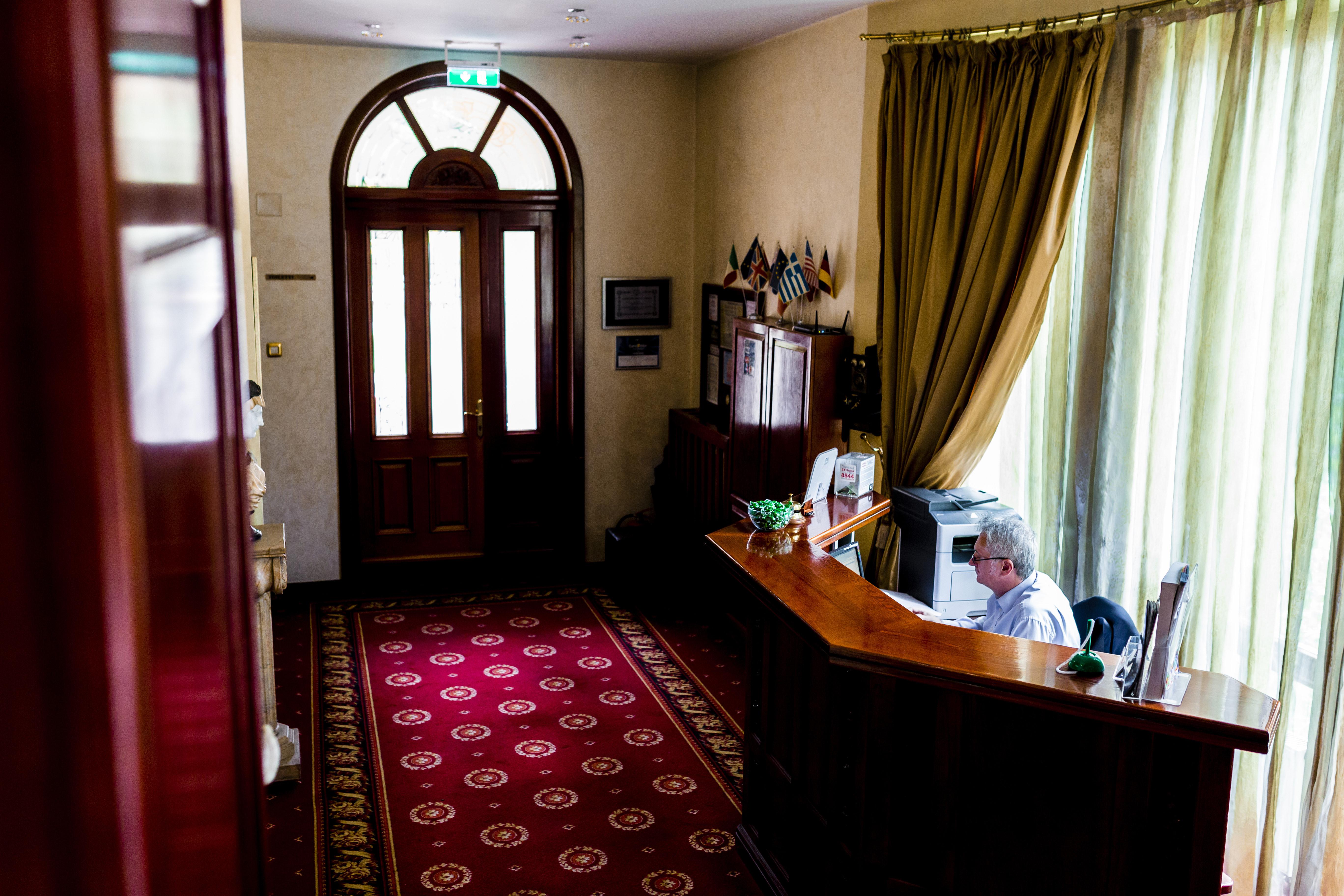 Hotel Golden House Craiova Exteriér fotografie