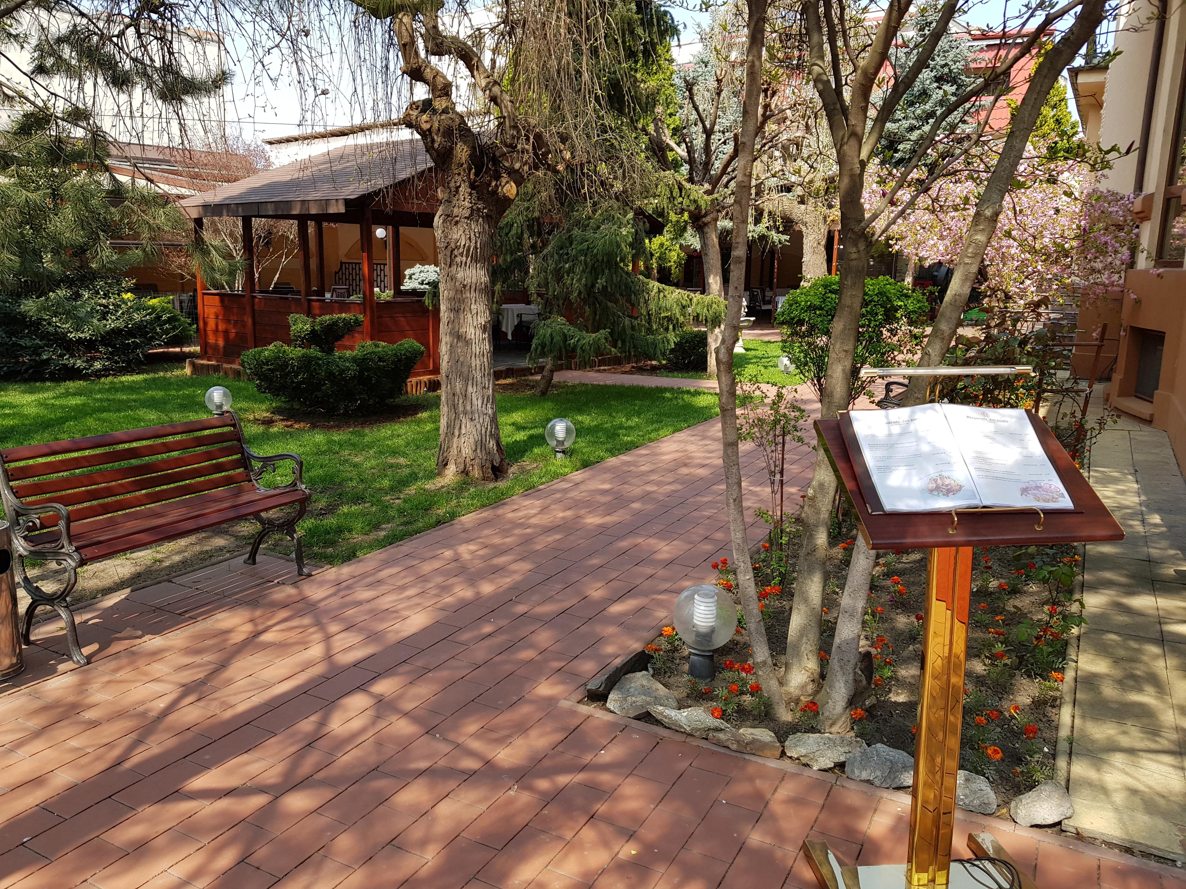 Hotel Golden House Craiova Exteriér fotografie
